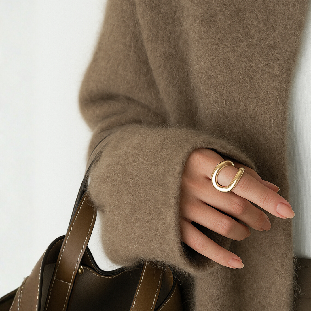 エレガントなカーディガン。