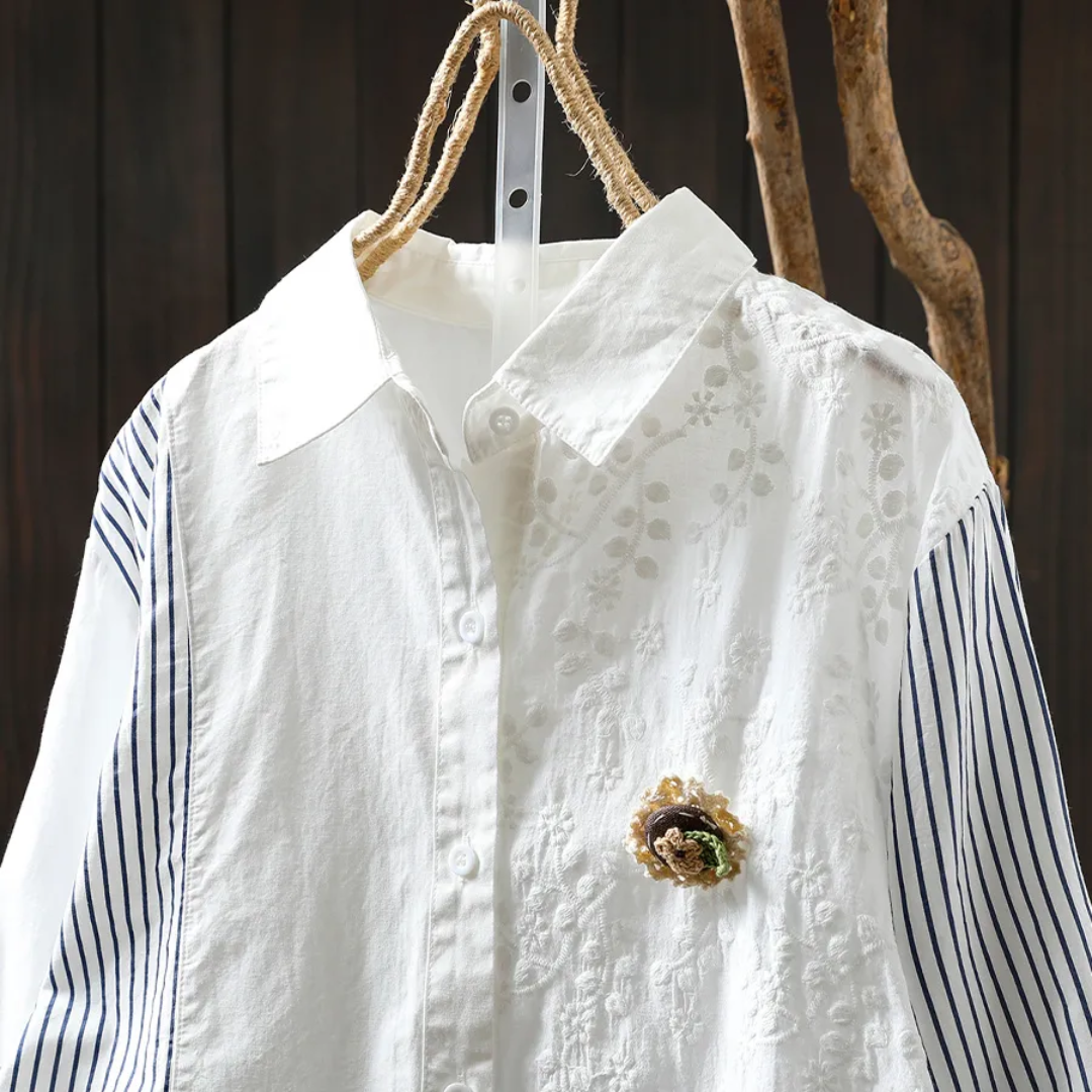 3Dフラワー刺繍ストライプシャツ