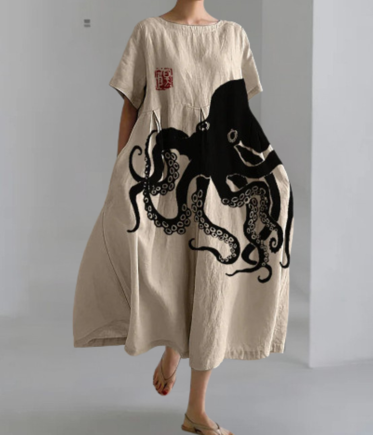 ワイドなタコ柄の夏用ドレス