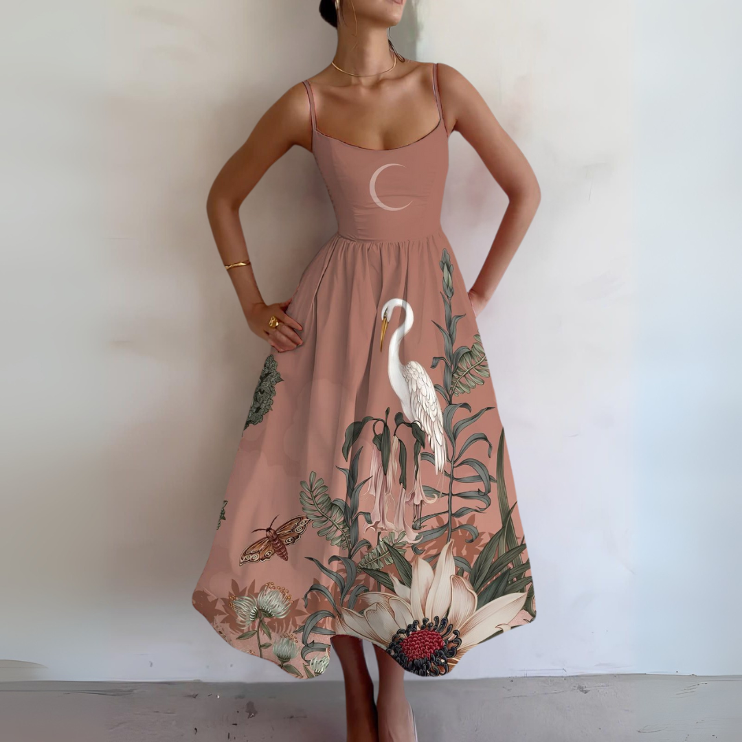 ノースリーブのフィットした夏用ドレス