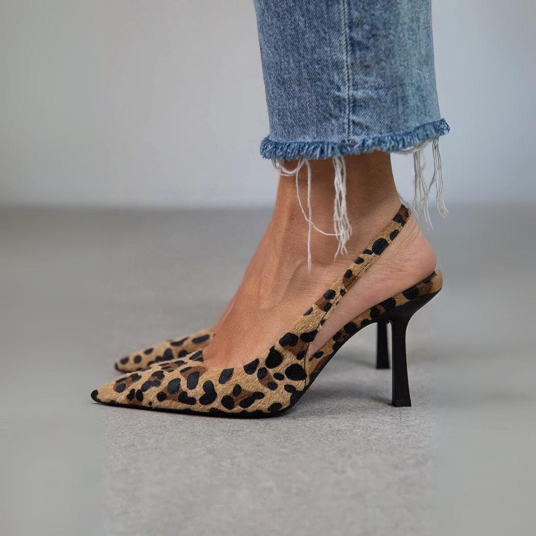 ヒョウ柄サンダル