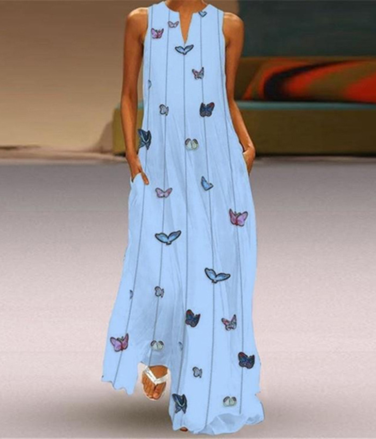 ブルーバタフライドットVネックプリントドレス