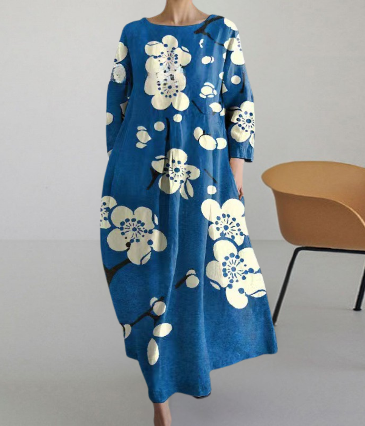 ブルーフラワー・ラウンドネックドレス