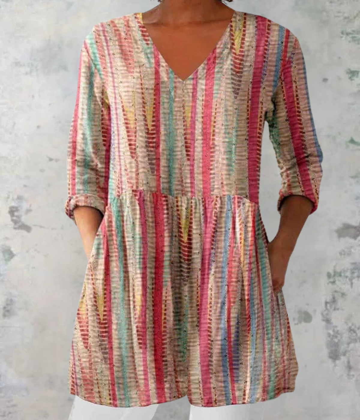 緩やかなドレス、カラーストライプ柄