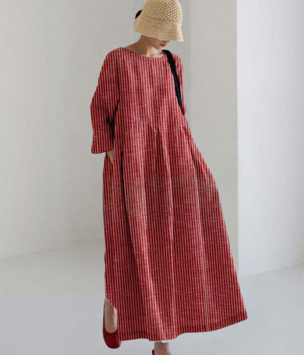 マルチカラーのラウンドネックドレス