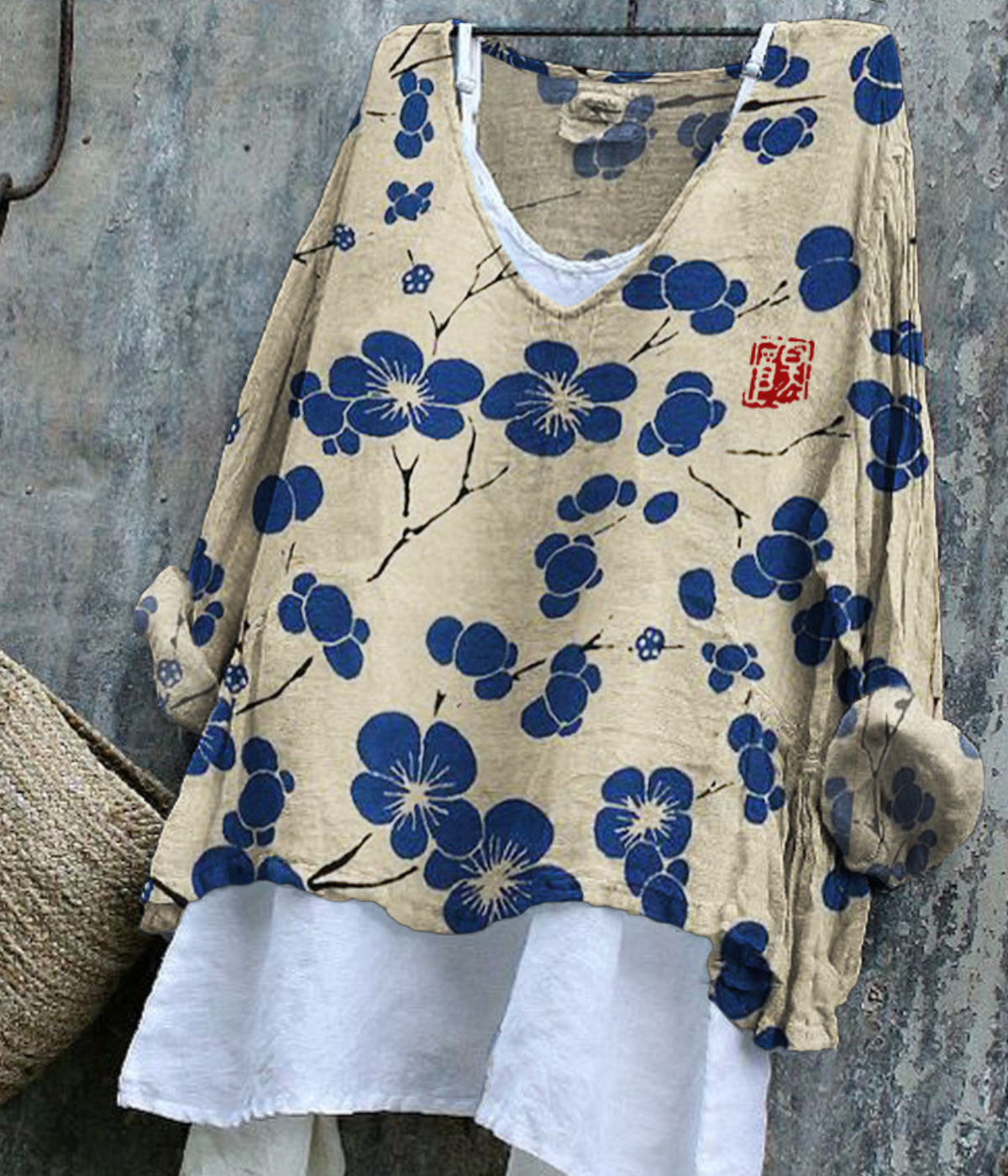 青い花柄のシワ感サマープルオーバー