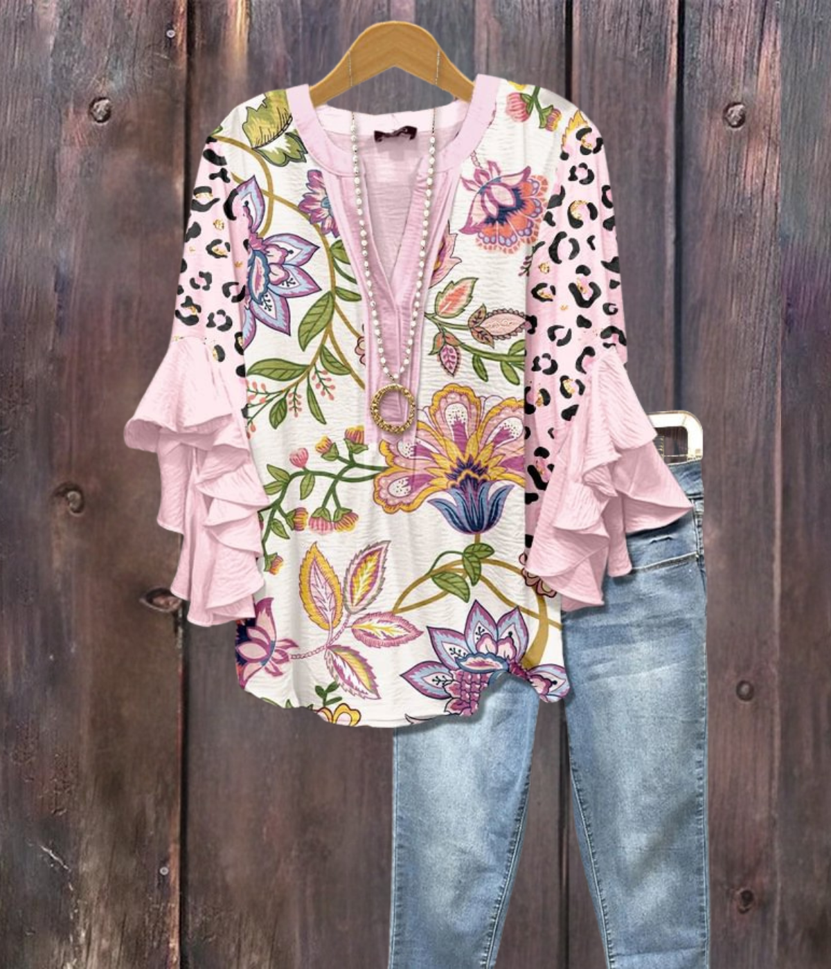 ライトピンク フローラルプリント Vネックシャツ