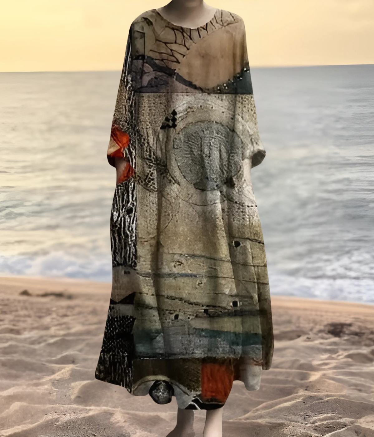 ベージュのオーバーサイズロングワンピース