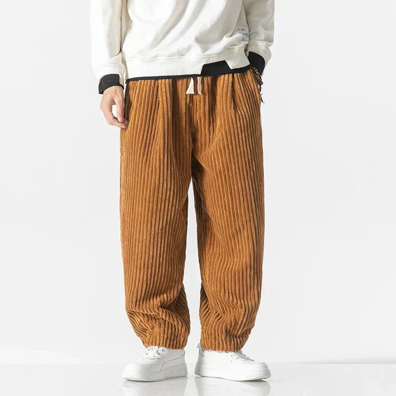 リラックスしたコーデュロイ スウェットパンツ
