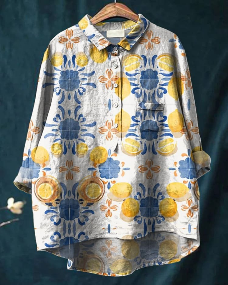 レモンプリントのブラウス