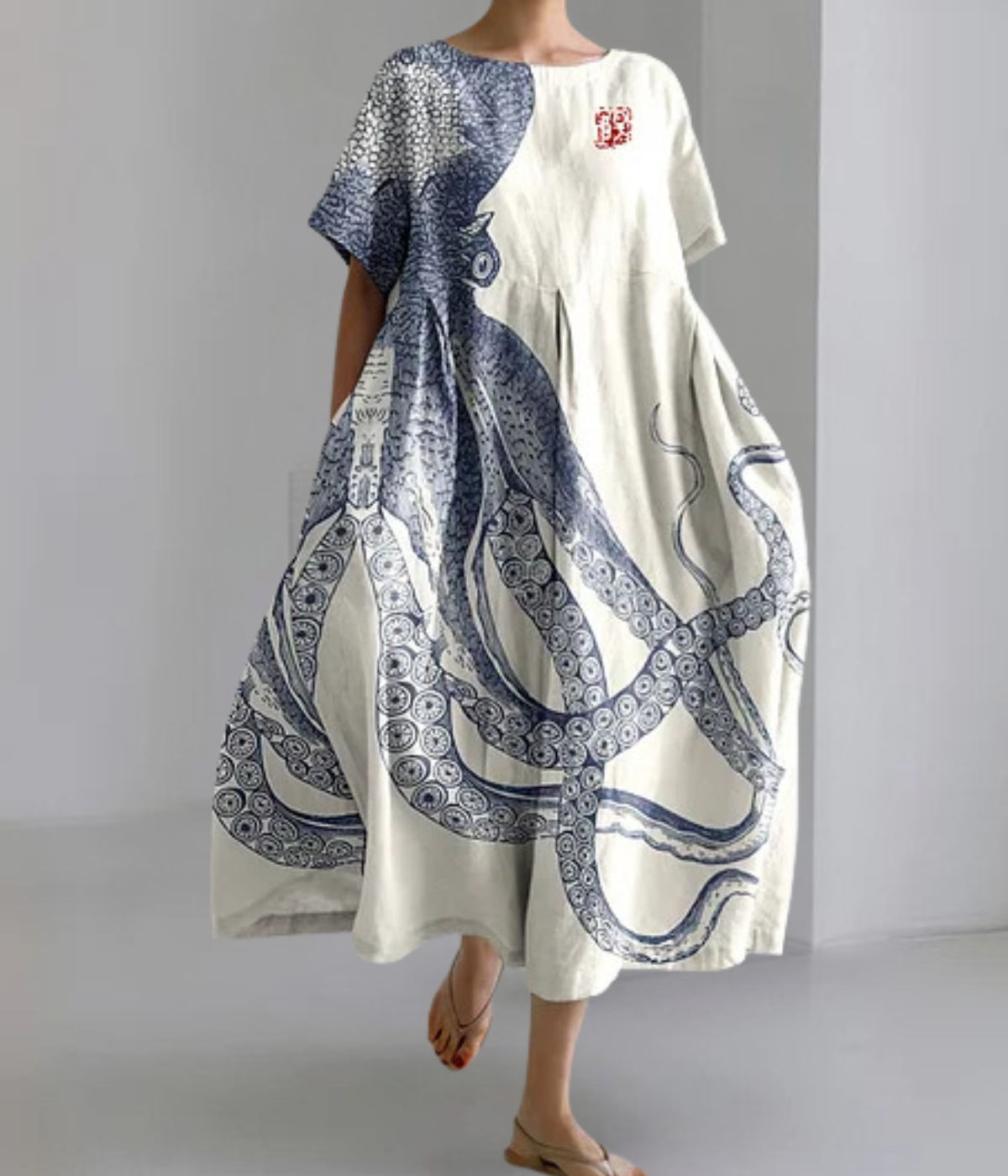 ワイドなタコ柄の夏用ドレス