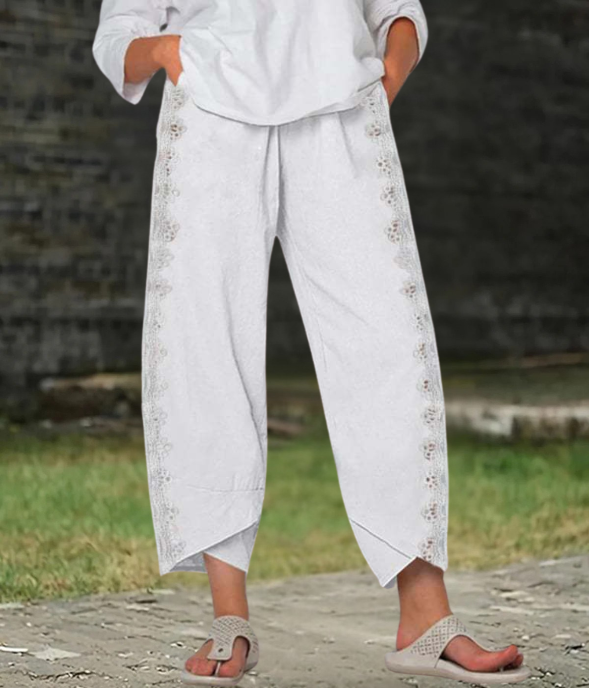 ホワイト・フローウィー・ボホー・ブリーズ・パンツ