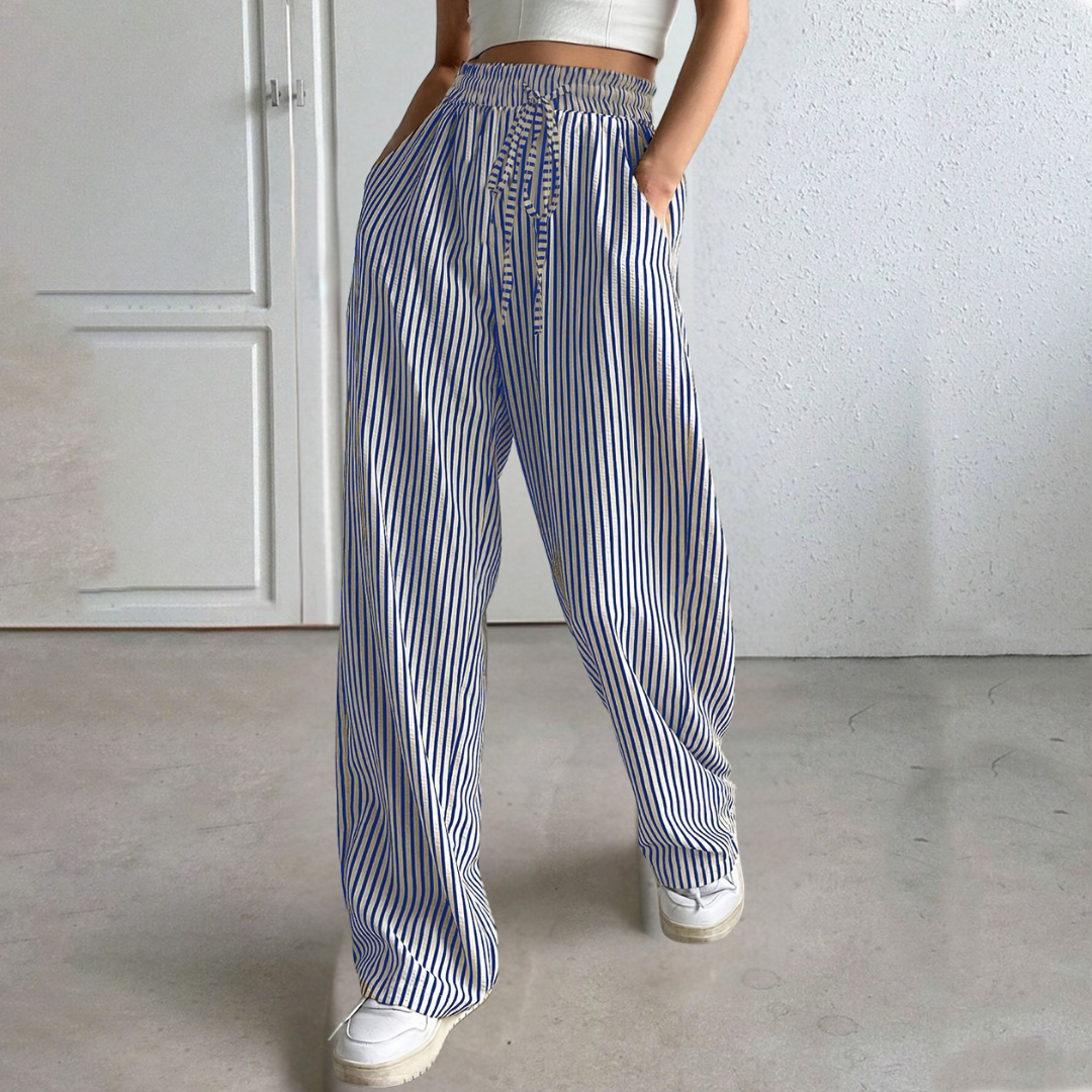ストライプ柄のゆったりとした夏用パンツ