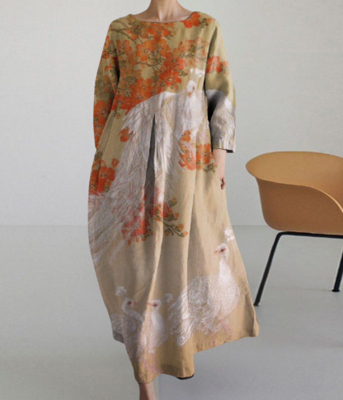 ホワイトピジョン・ラウンドネックドレス