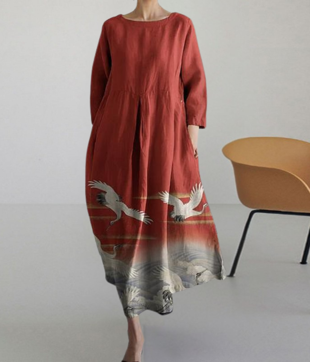 レッドホライズン・ラウンドネックドレス