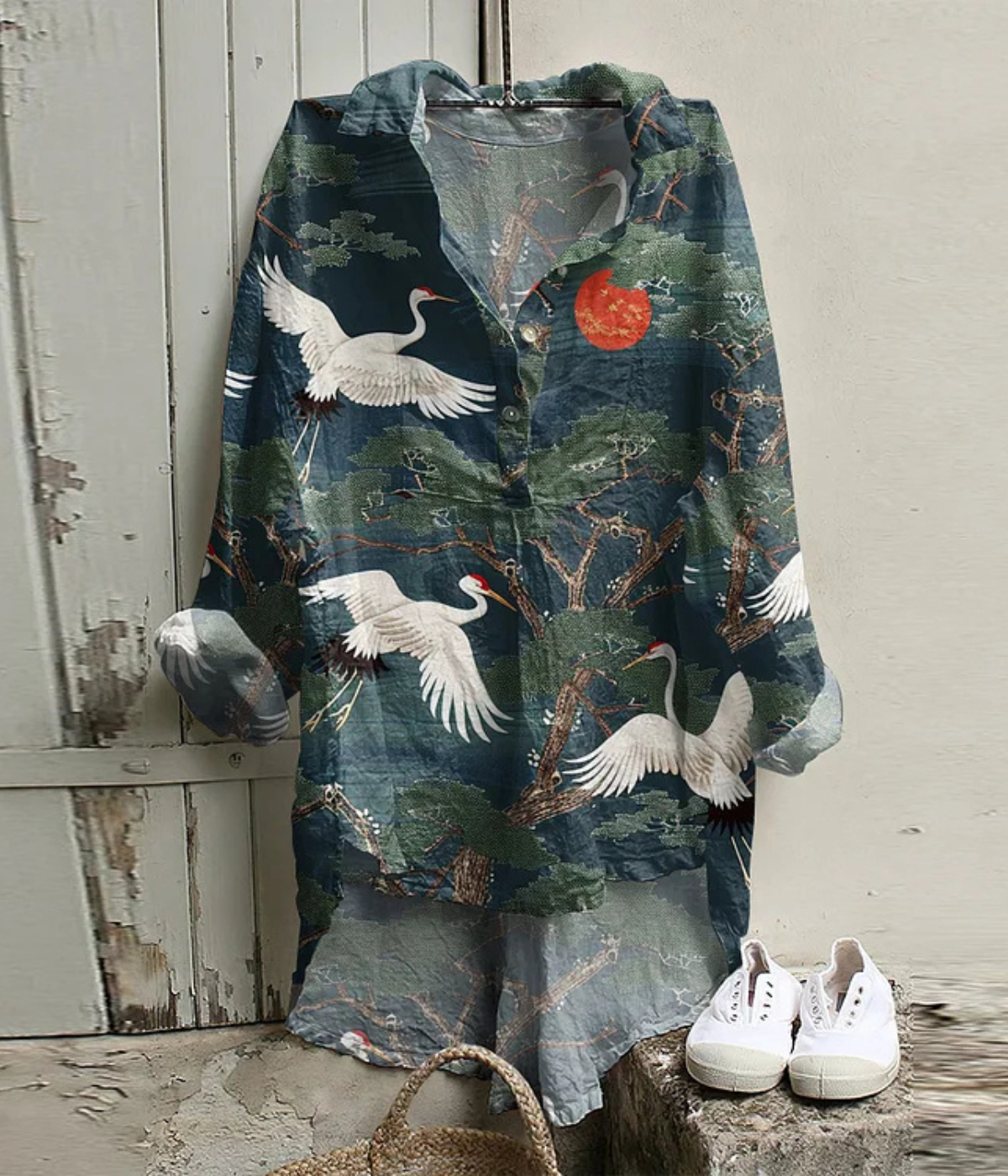 和の森モチーフ入りヴィンテージVネックブラウス