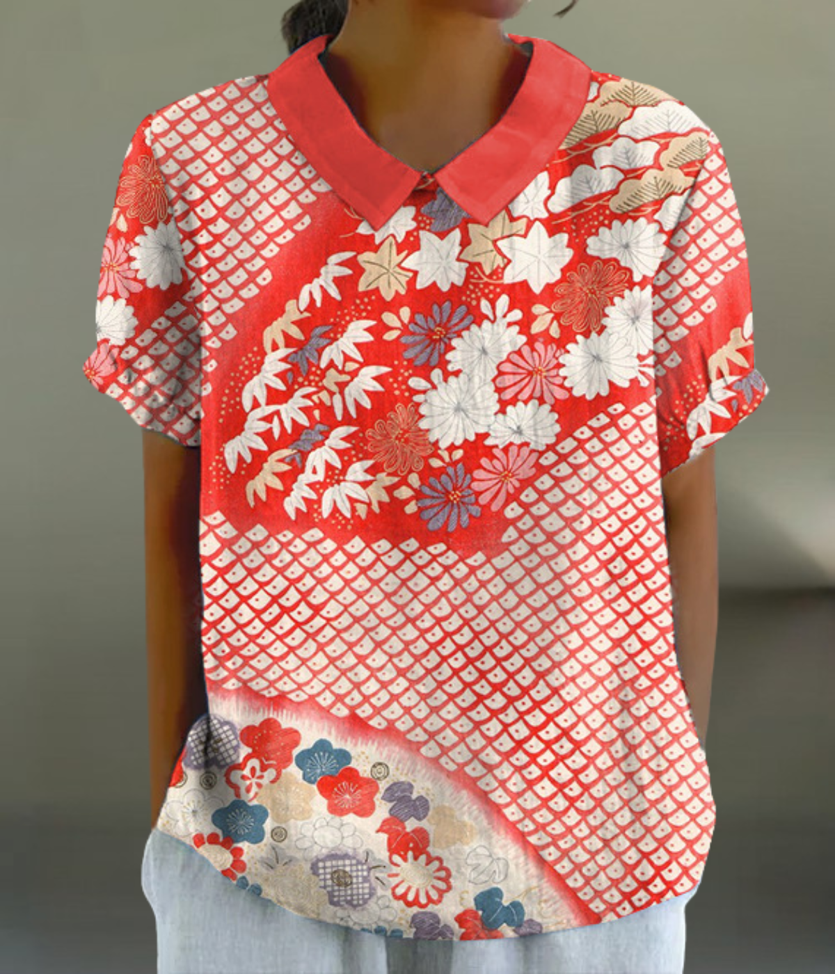 レッド柄ブラウス