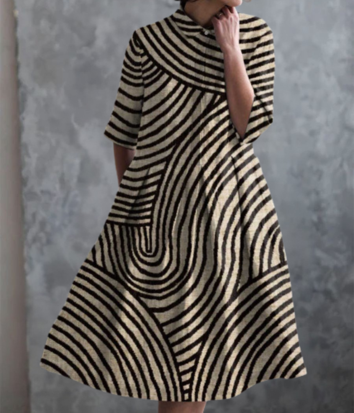 モノトーン柄のダブルポケットドレス