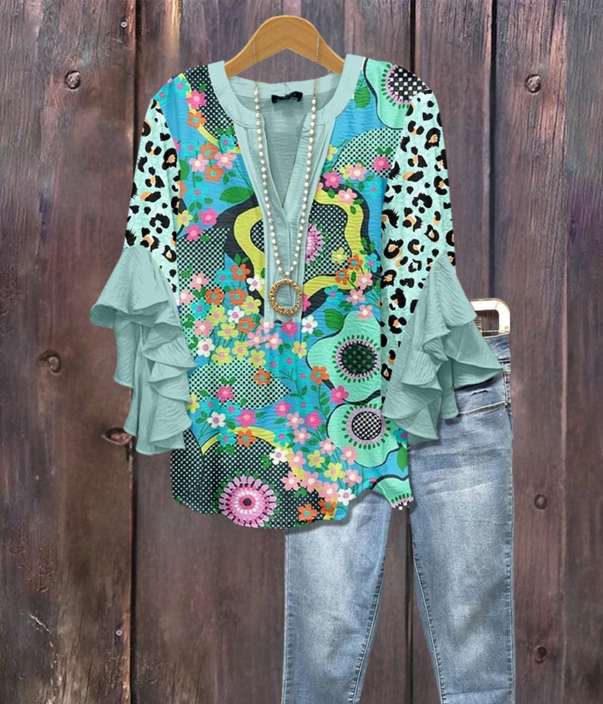 レオパード花柄プリントVネックシャツ