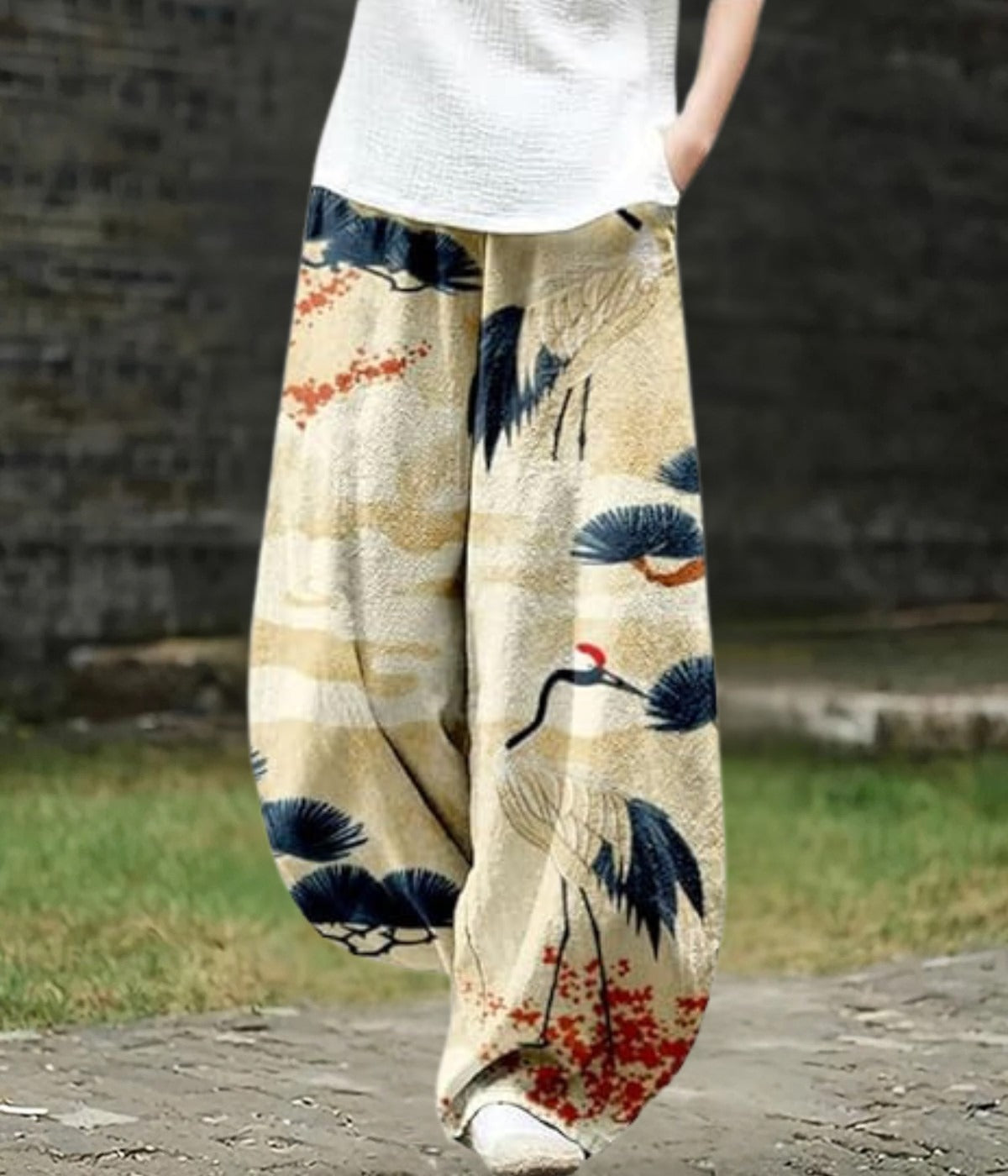 ベージュワイドレッグアートパンツ