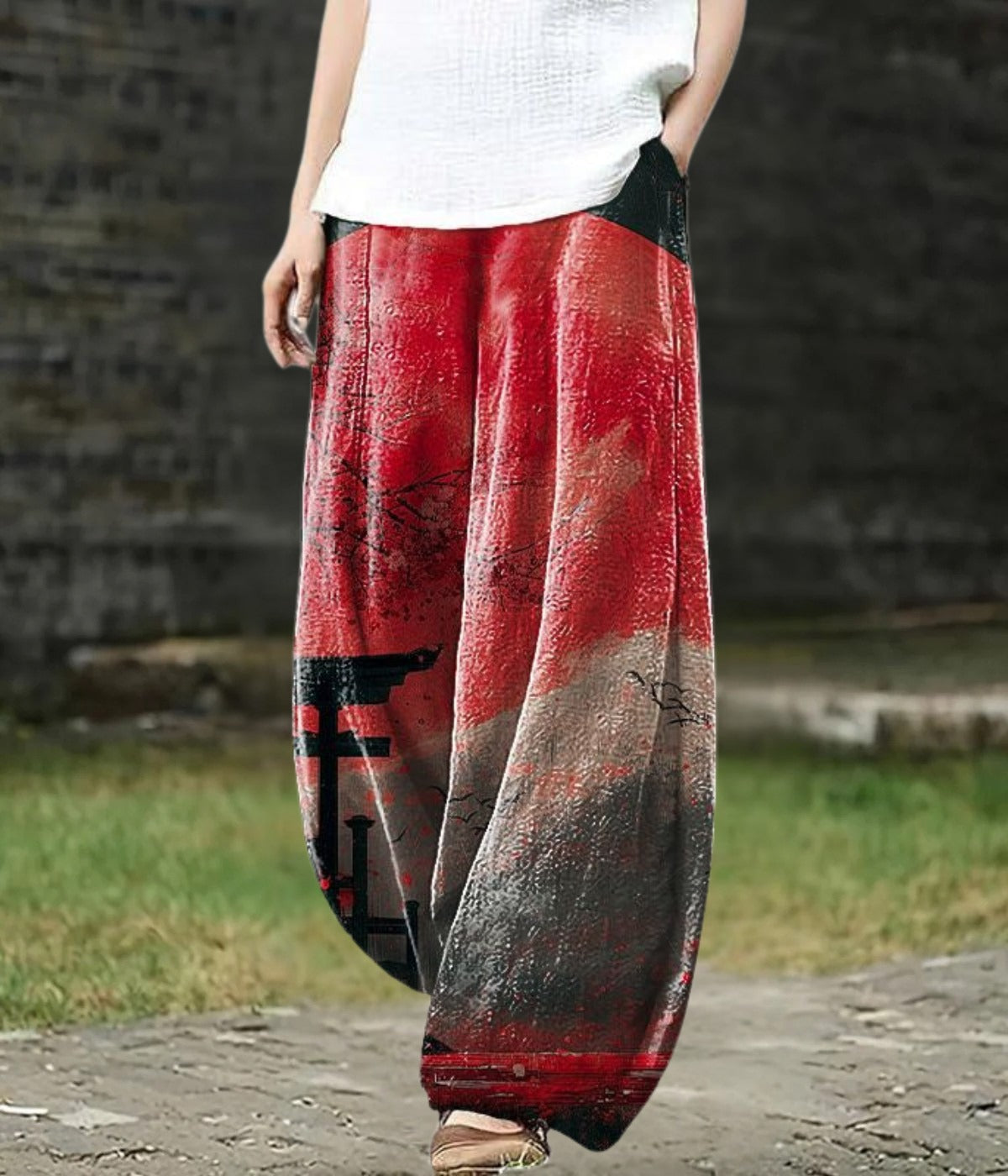 レッドワイドレッグアートパンツ
