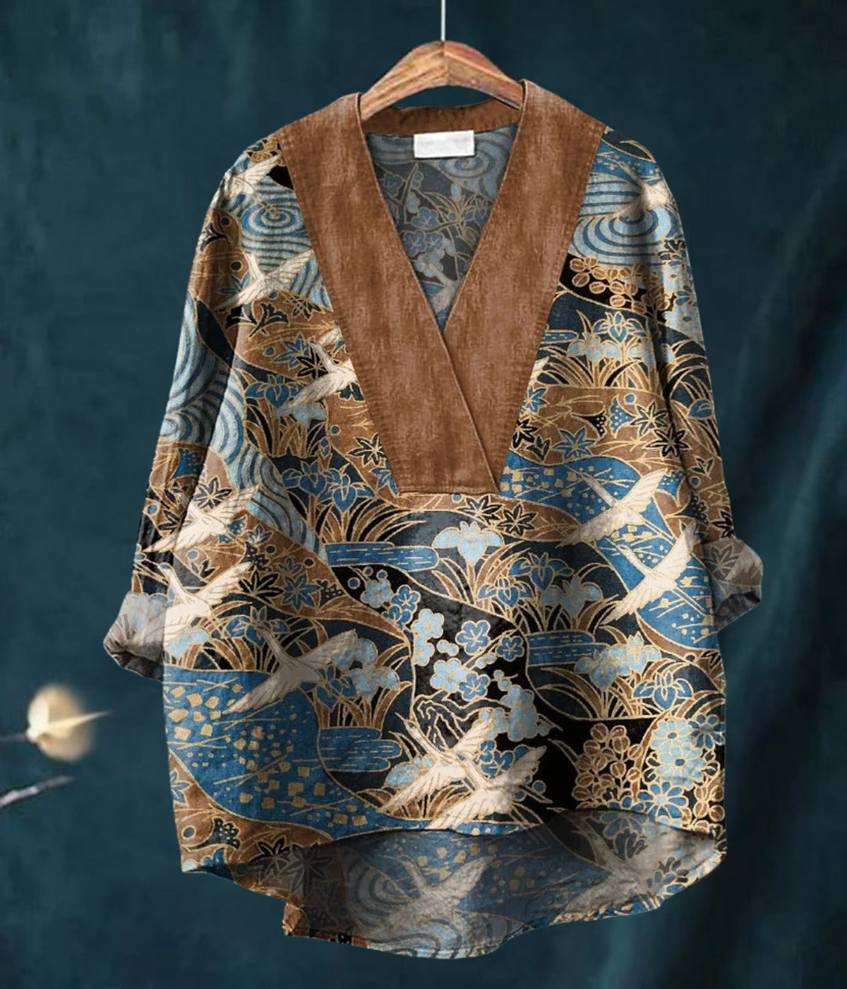 ブラウンVネック長袖ブラウス