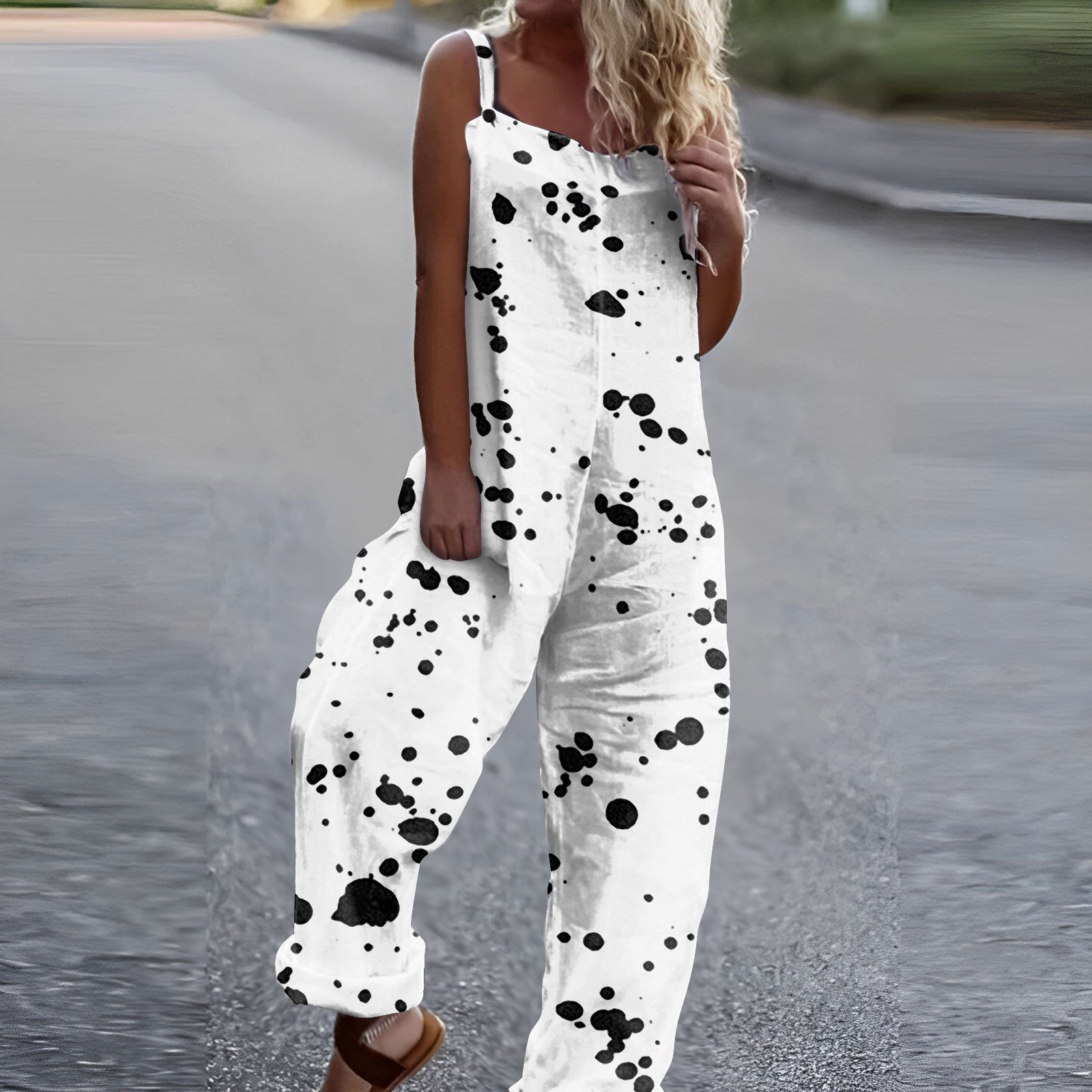 快適なワイドレッグジャンプスーツ