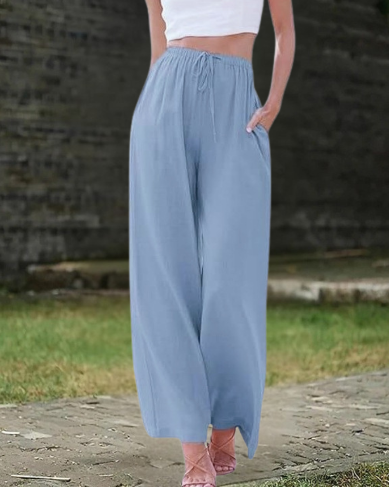 ライトブルーの綿麻パンツ