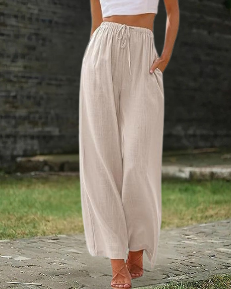 ライトベージュの綿麻パンツ