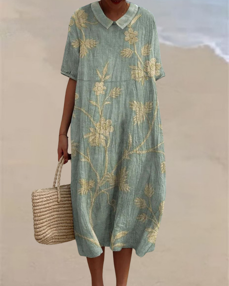 ベージュリーフ×ブルーワンピース